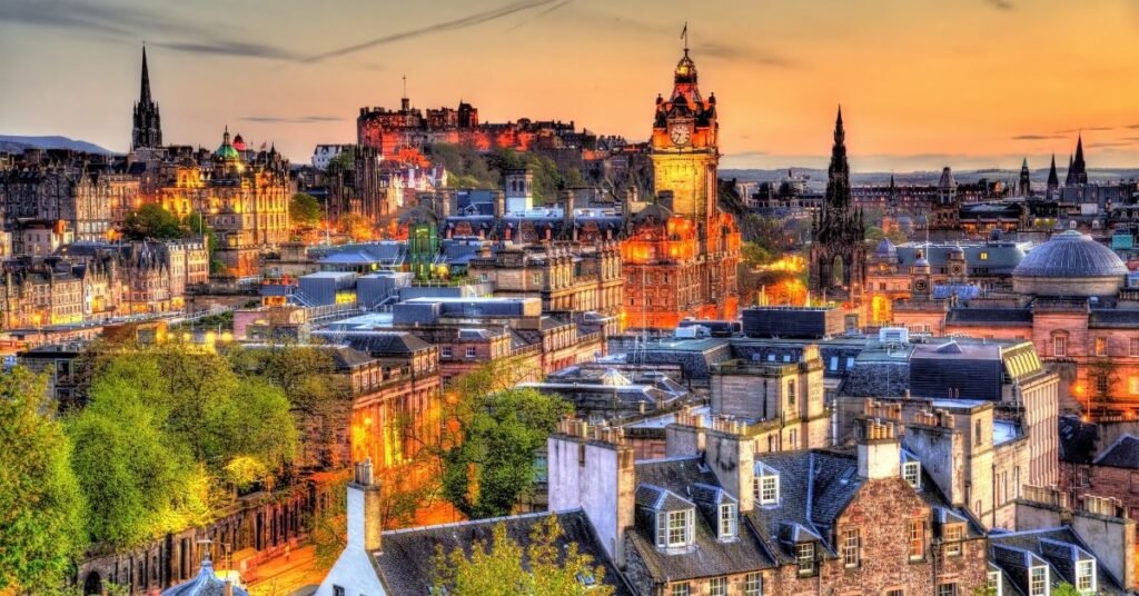 Top 5 Best Areas To Stay In Edinburgh For Tourists